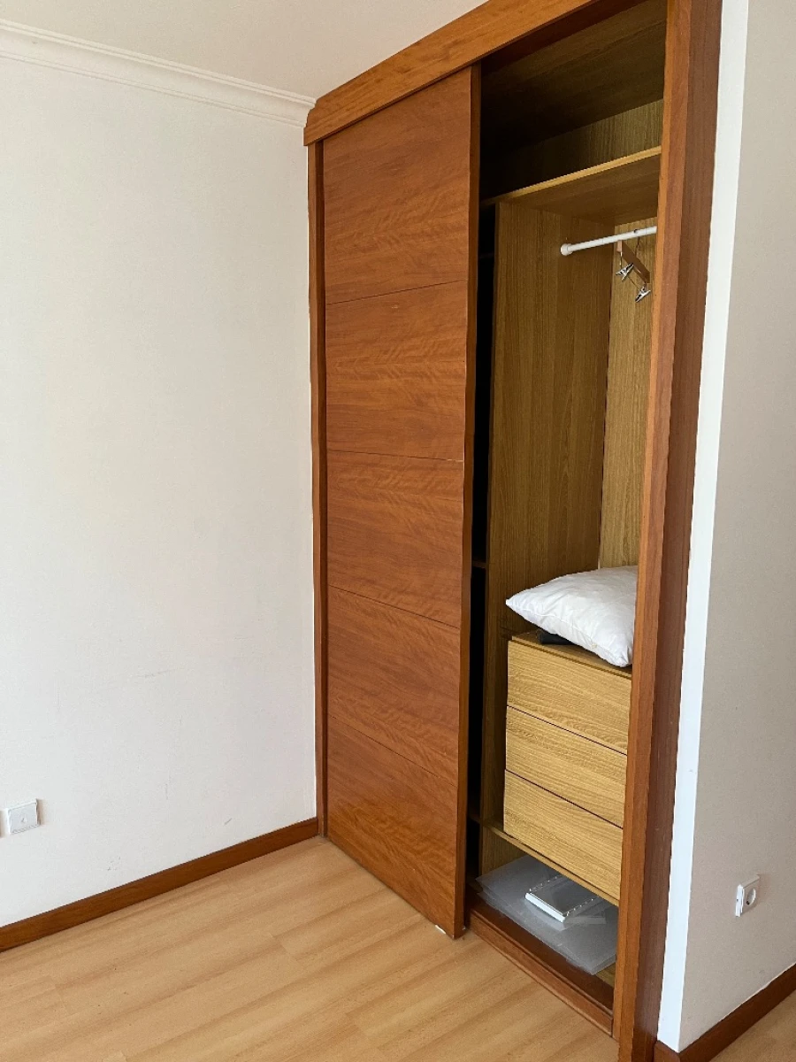 Apartamento T3 para Arrendamento em Salir do Porto Foto 12