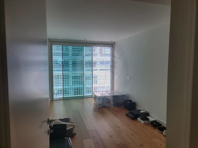 Apartamento T3 para Arrendamento em Senhora da Hora Foto 3