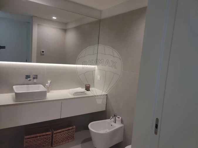 Apartamento T3 para Arrendamento em Senhora da Hora Foto 12