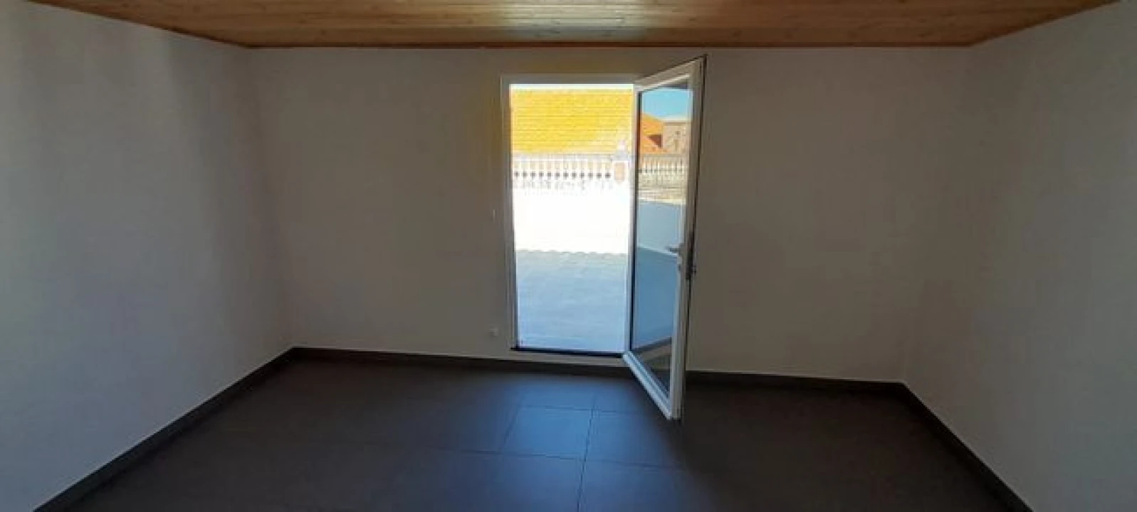 Moradia T1 para Venda em Fronteira Foto 6