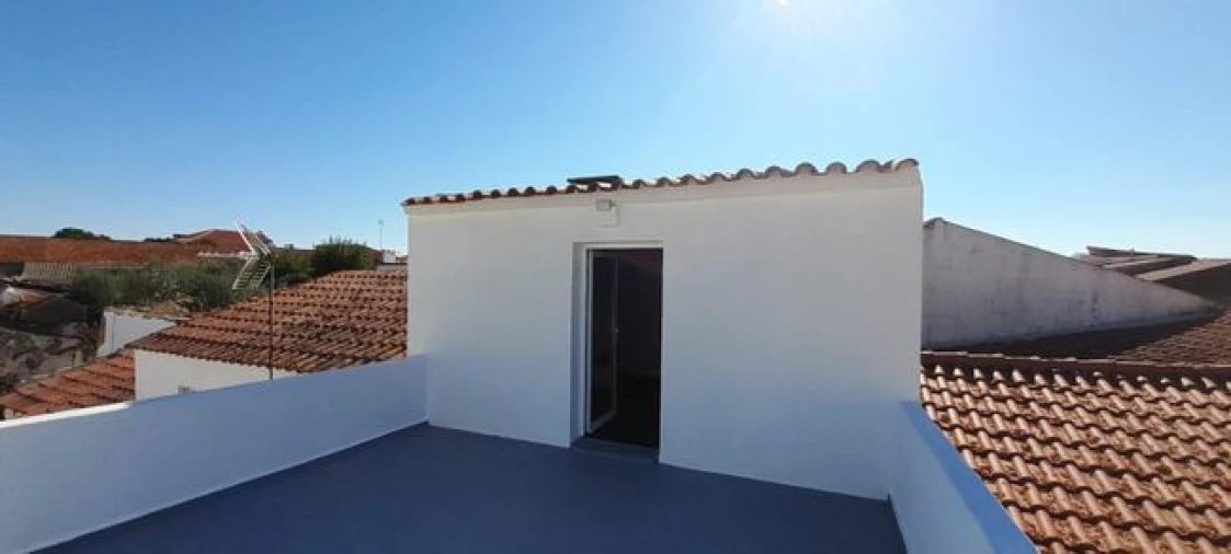 Moradia T1 para Venda em Fronteira Foto 2