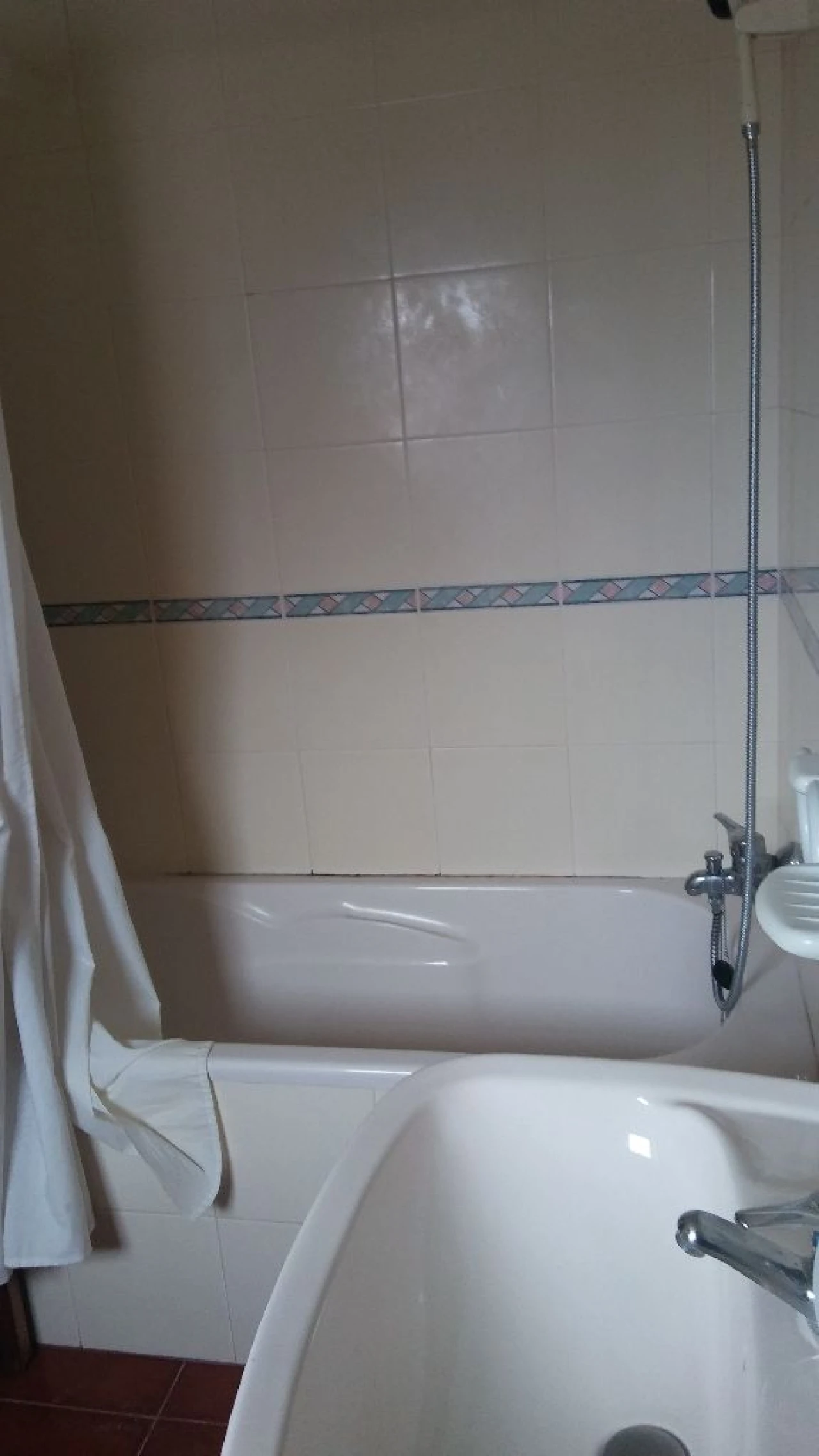 Moradia T1 para Arrendamento em Cabeças Foto 14