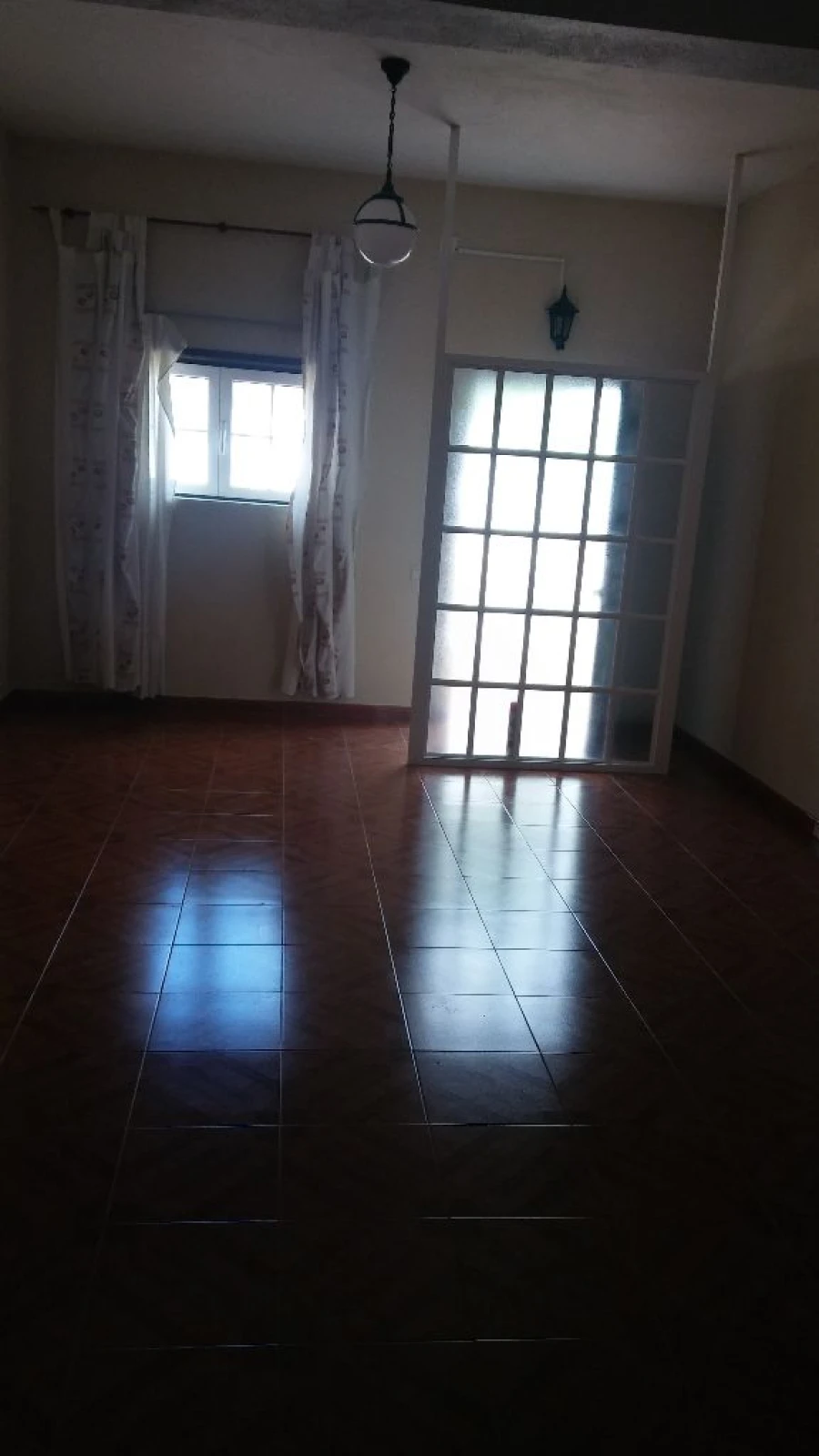 Moradia T1 para Arrendamento em Cabeças Foto 4