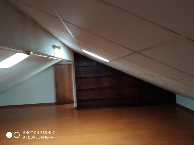 Moradia T1 para Arrendamento em Cabeças Foto 19