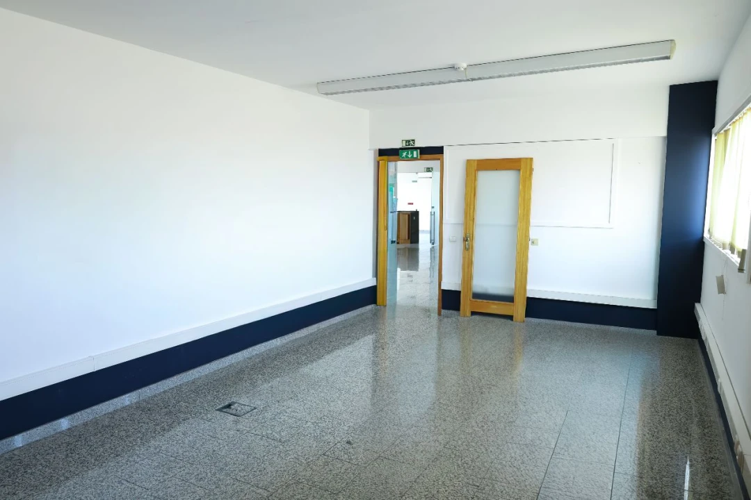 Armazém para Venda em Alfena Foto 7