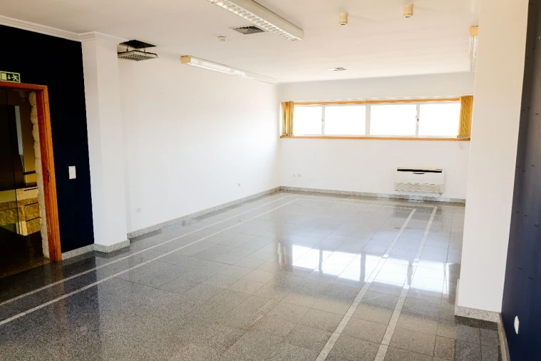 Armazém para Venda em Alfena Foto 10