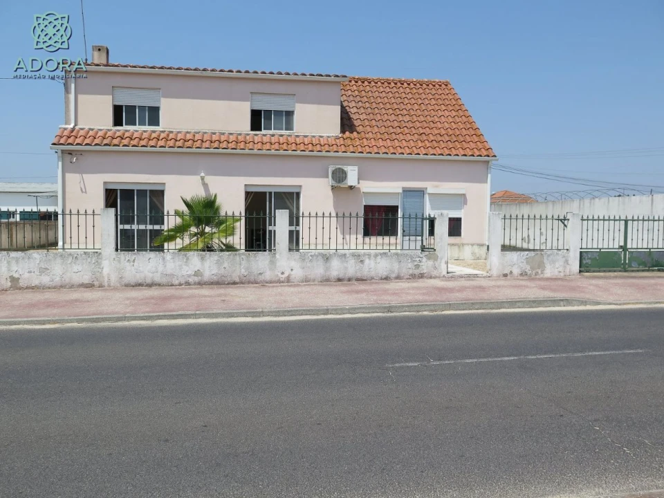 Moradia T5 para Venda em Paço dos Negros Foto 5