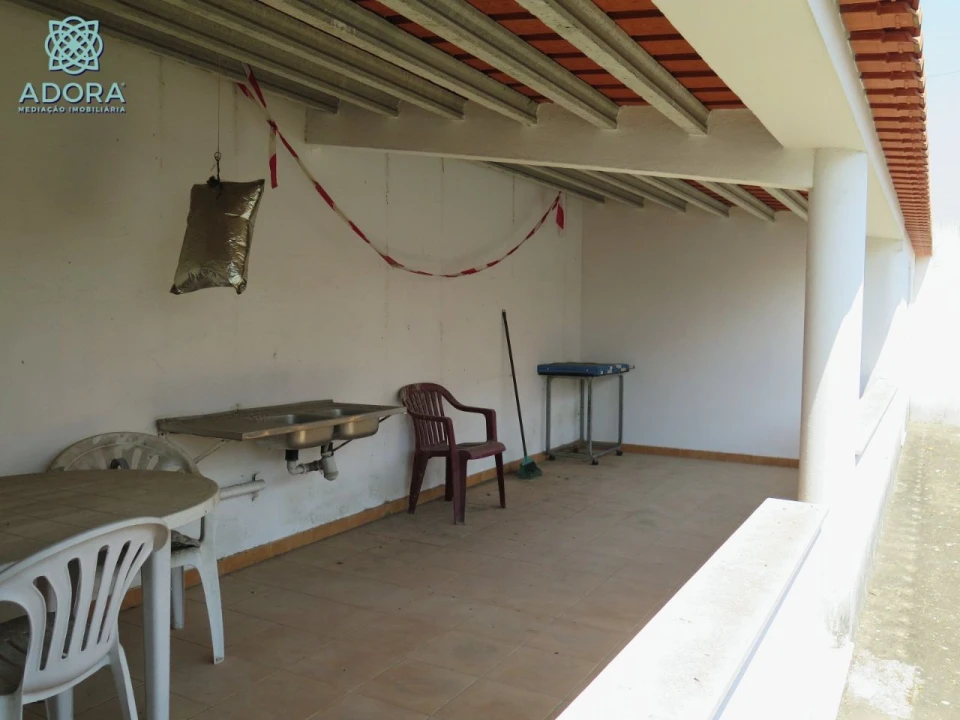 Moradia T5 para Venda em Paço dos Negros Foto 17