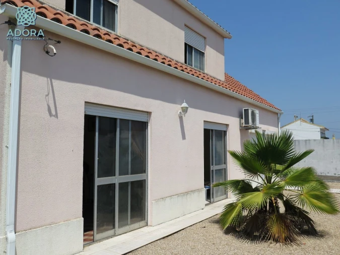 Moradia T5 para Venda em Paço dos Negros Foto 3