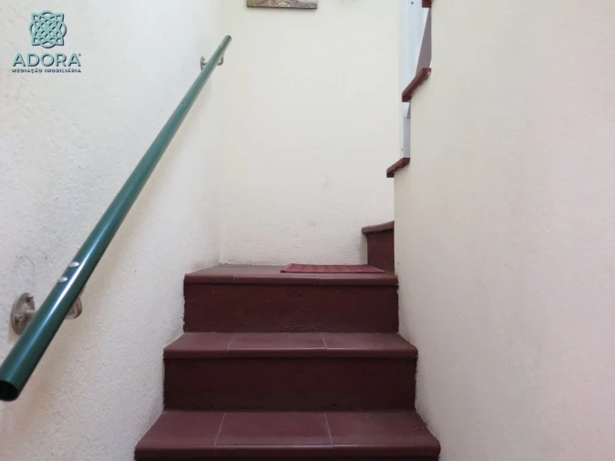 Moradia T5 para Venda em Paço dos Negros Foto 10