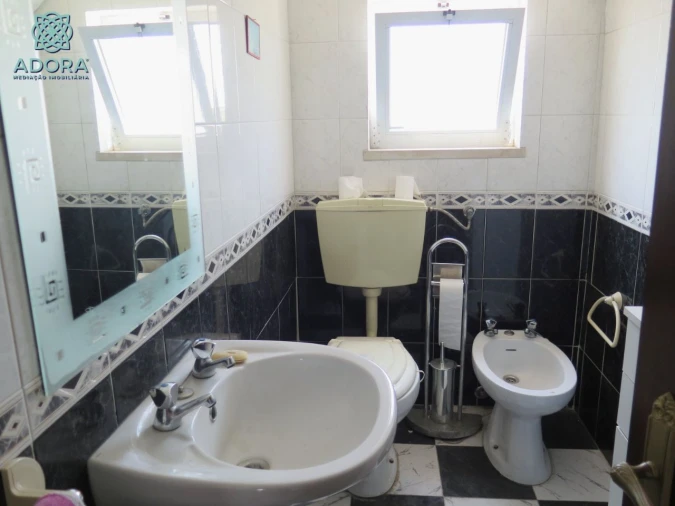 Moradia T5 para Venda em Paço dos Negros Foto 14