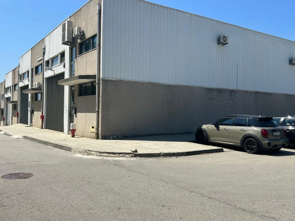 Armazém para Venda em Ermesinde Foto 4