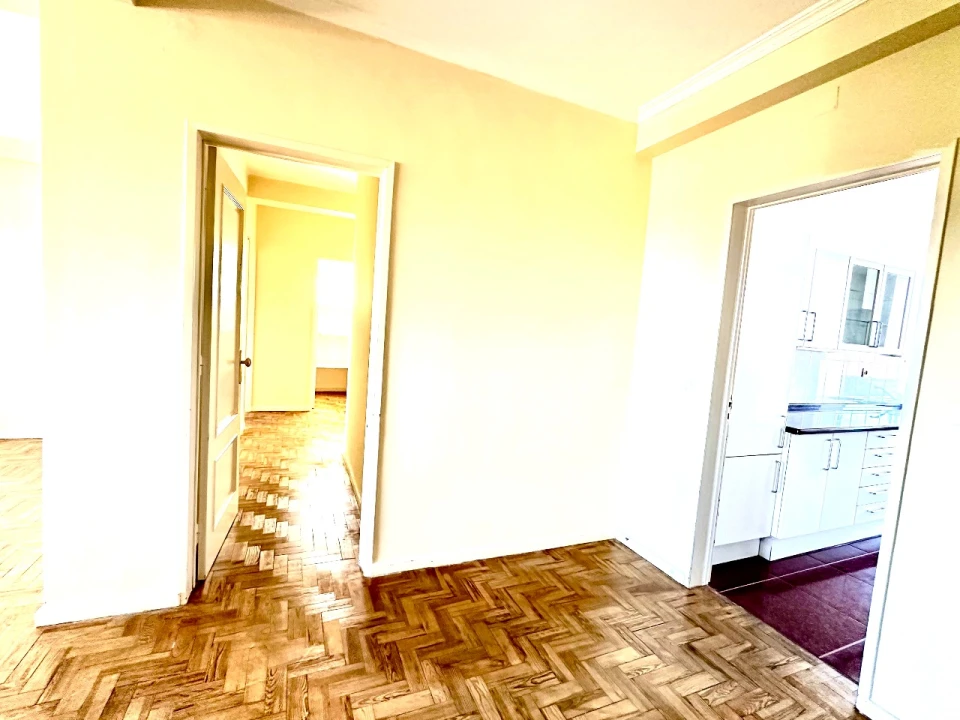 Apartamento T4 para Arrendamento em Lisboa Foto 5