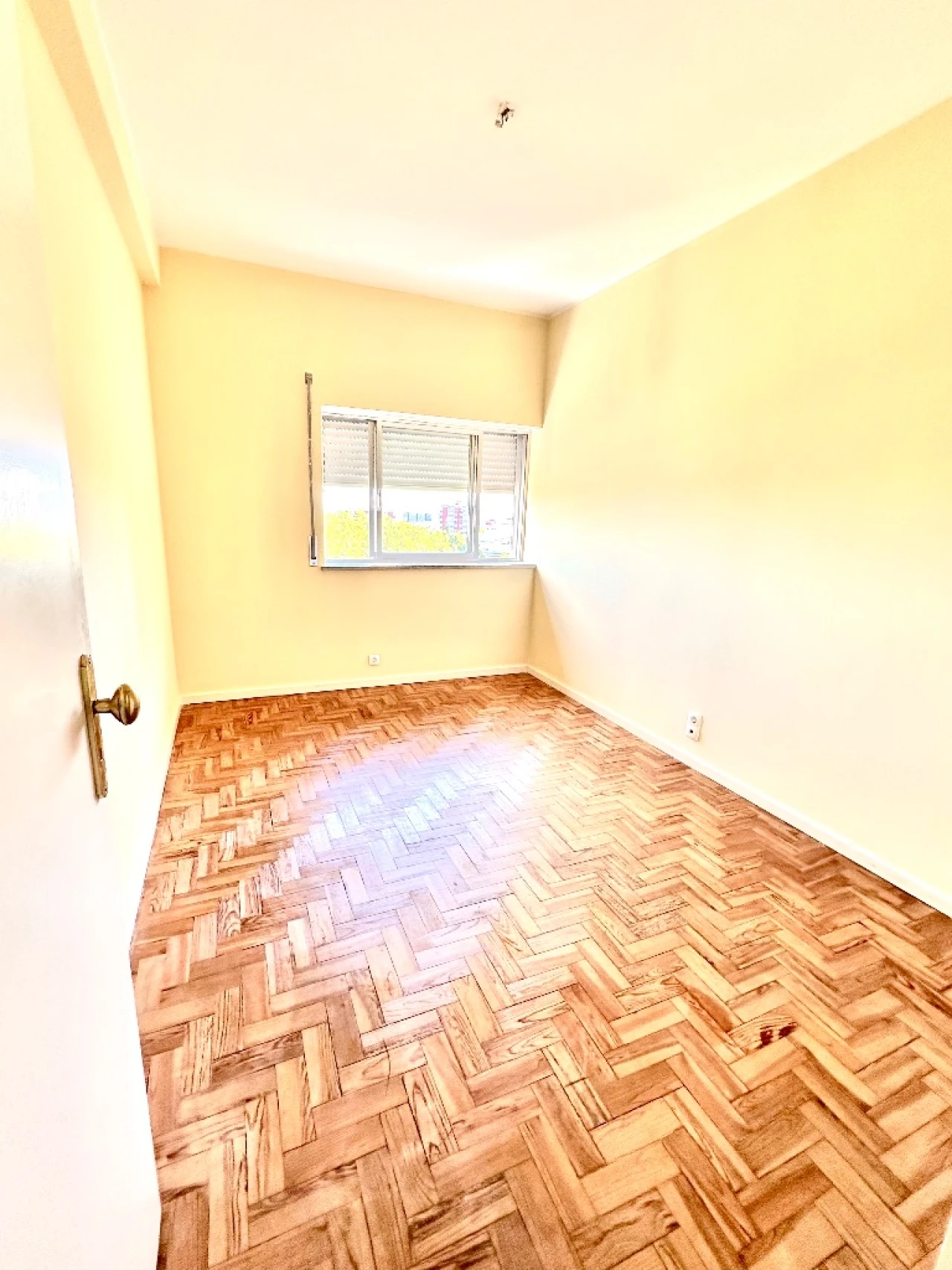 Apartamento T4 para Arrendamento em Lisboa Foto 15
