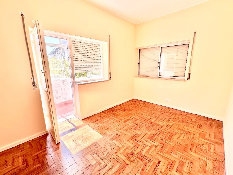 Apartamento T4 para Arrendamento em Lisboa Foto 16