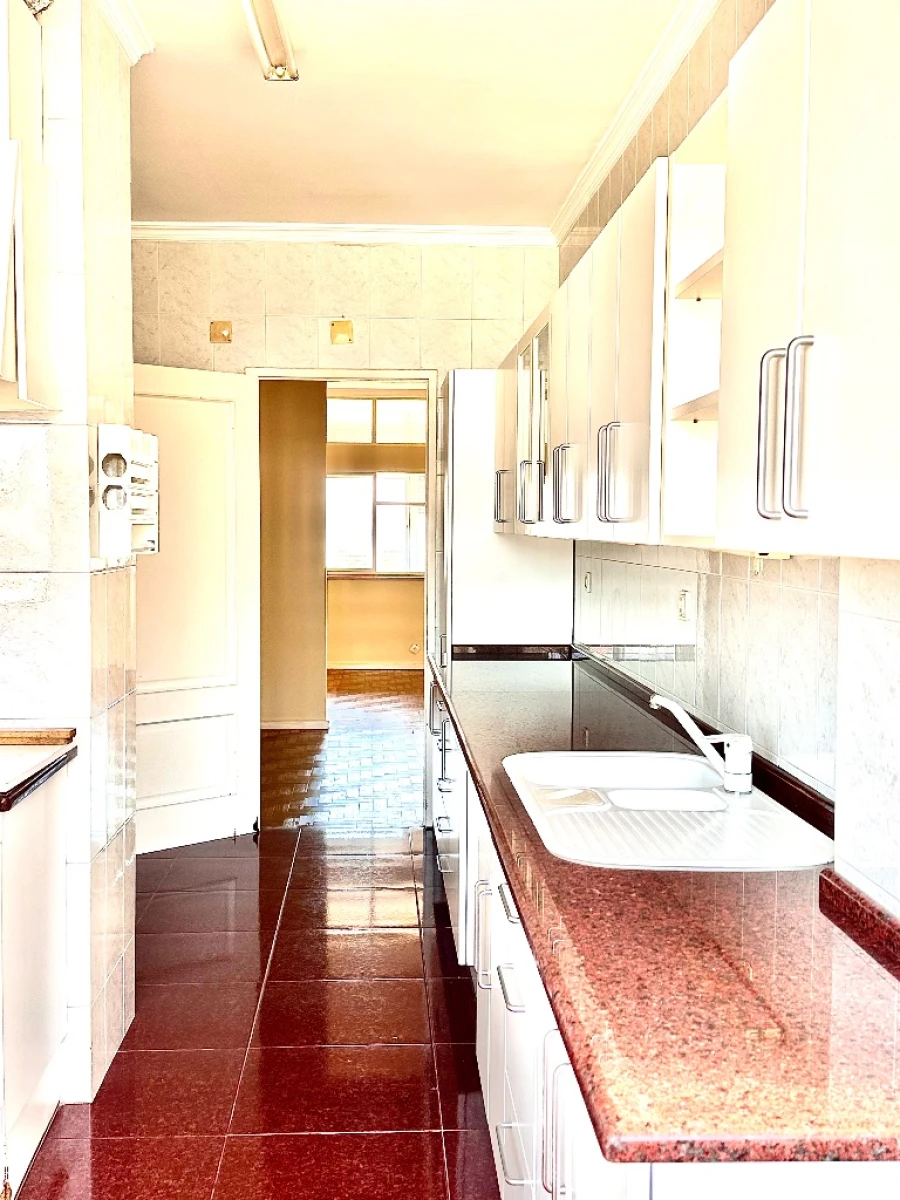 Apartamento T4 para Arrendamento em Lisboa Foto 18