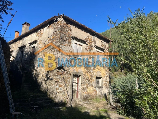 Moradia T6 para Venda em Rio de Frades Foto 10