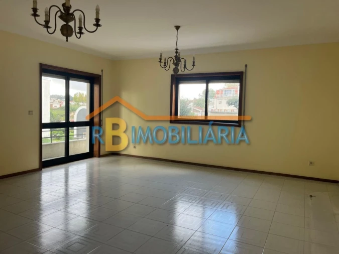 Apartamento T3 para Venda em São João da Madeira Foto 8