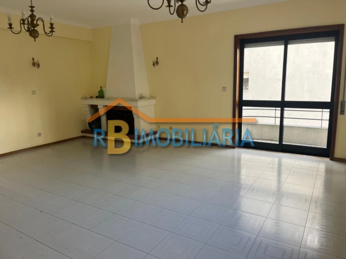 Apartamento T3 para Venda em São João da Madeira Foto 10