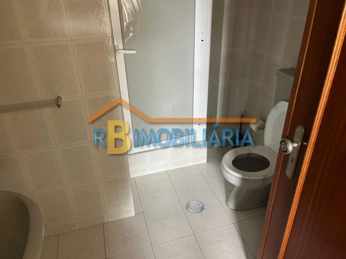 Apartamento T3 para Venda em São João da Madeira Foto 17