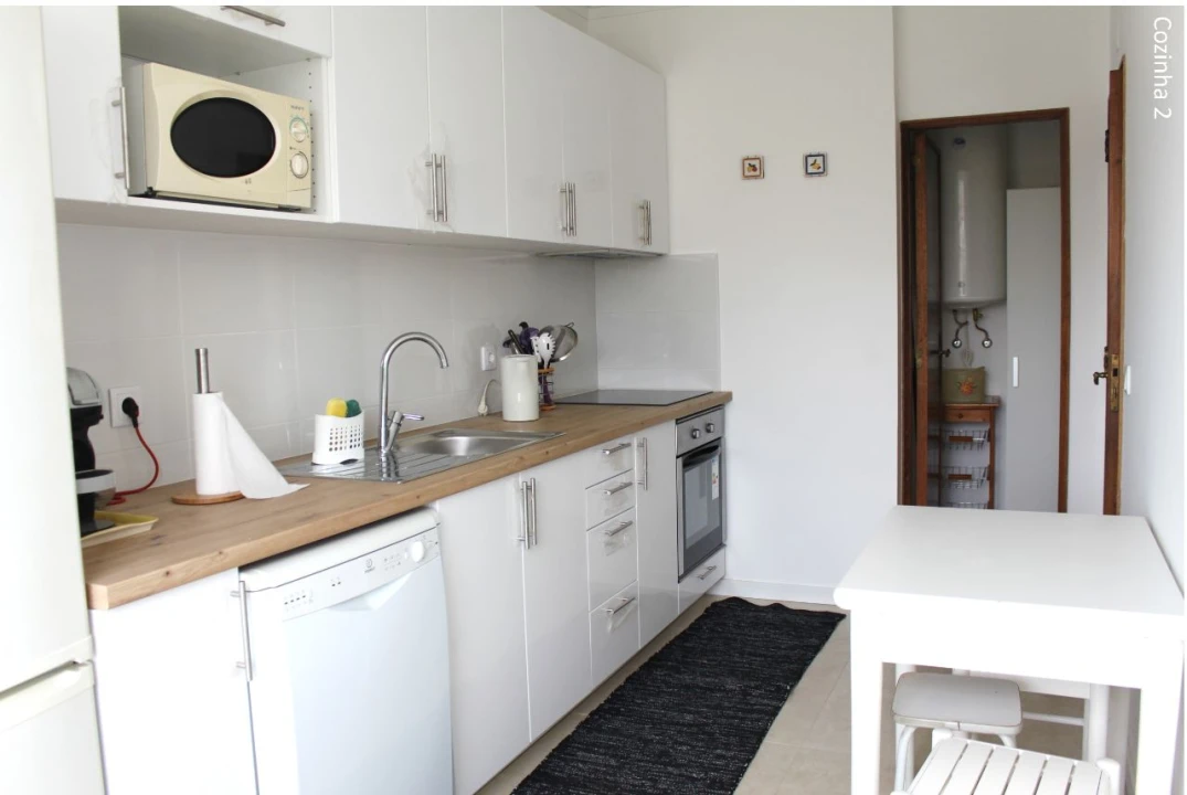 Apartamento T2 para Arrendamento em Carcavelos Foto 3
