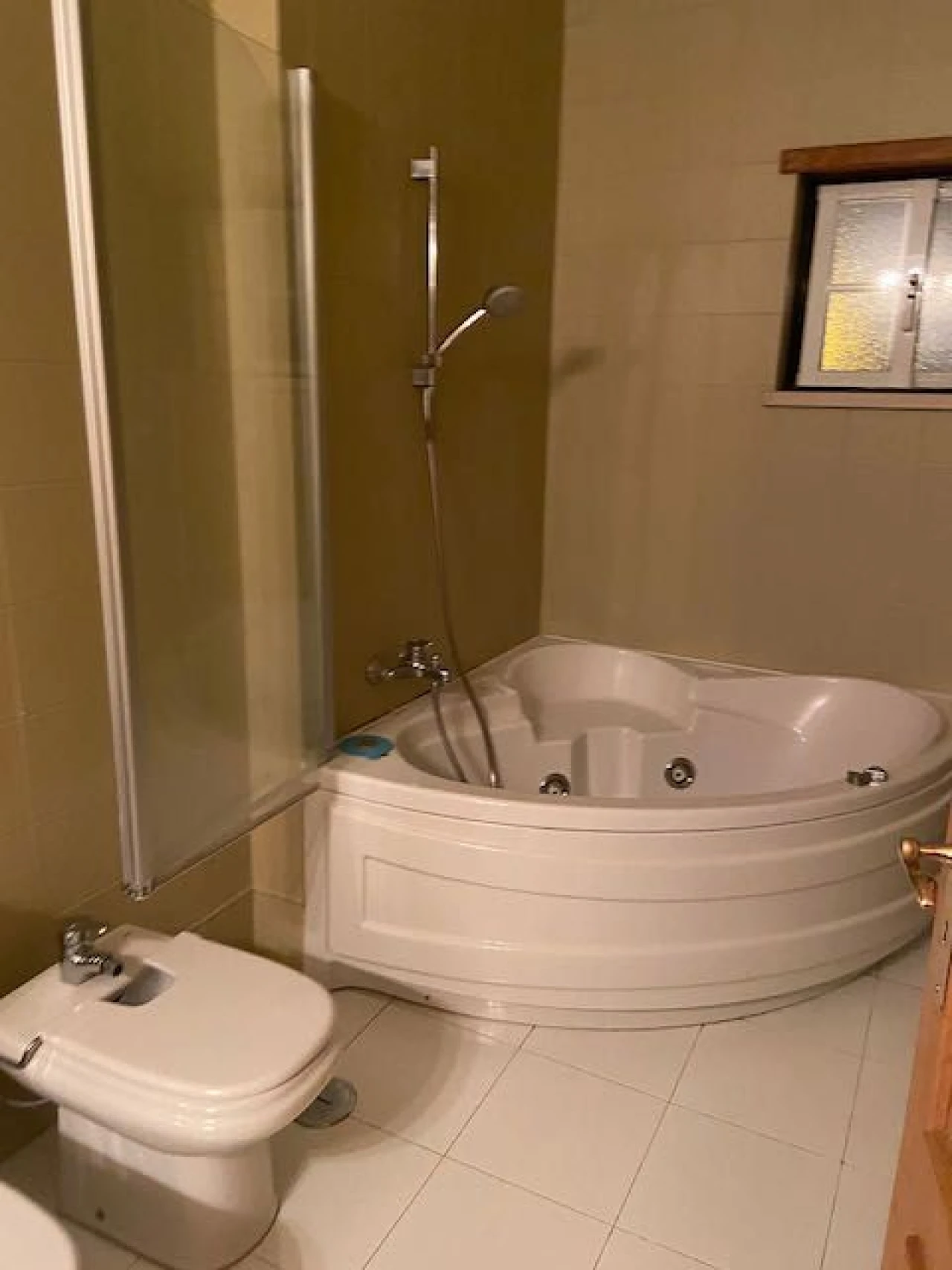 Moradia T4 para Arrendamento em Atalaia Foto 19