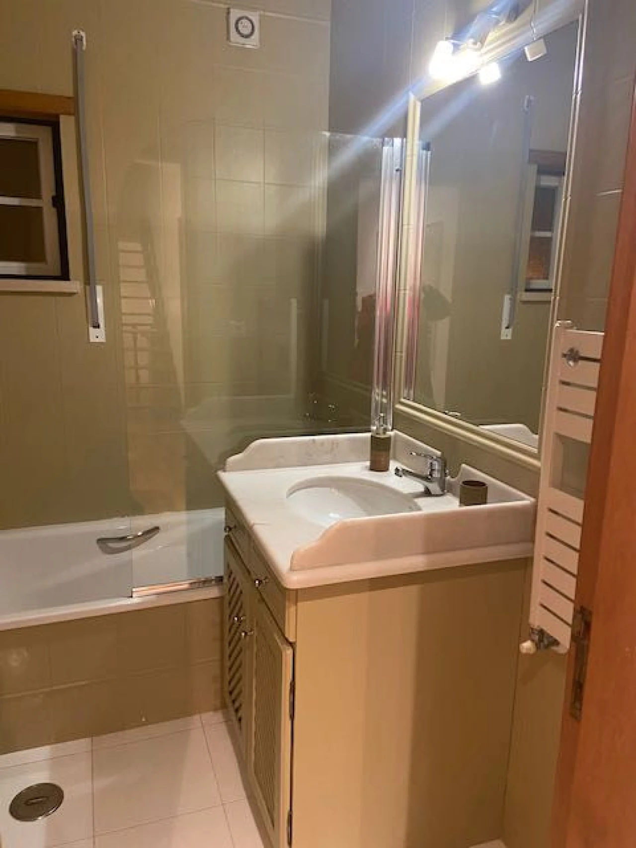 Moradia T4 para Arrendamento em Atalaia Foto 16