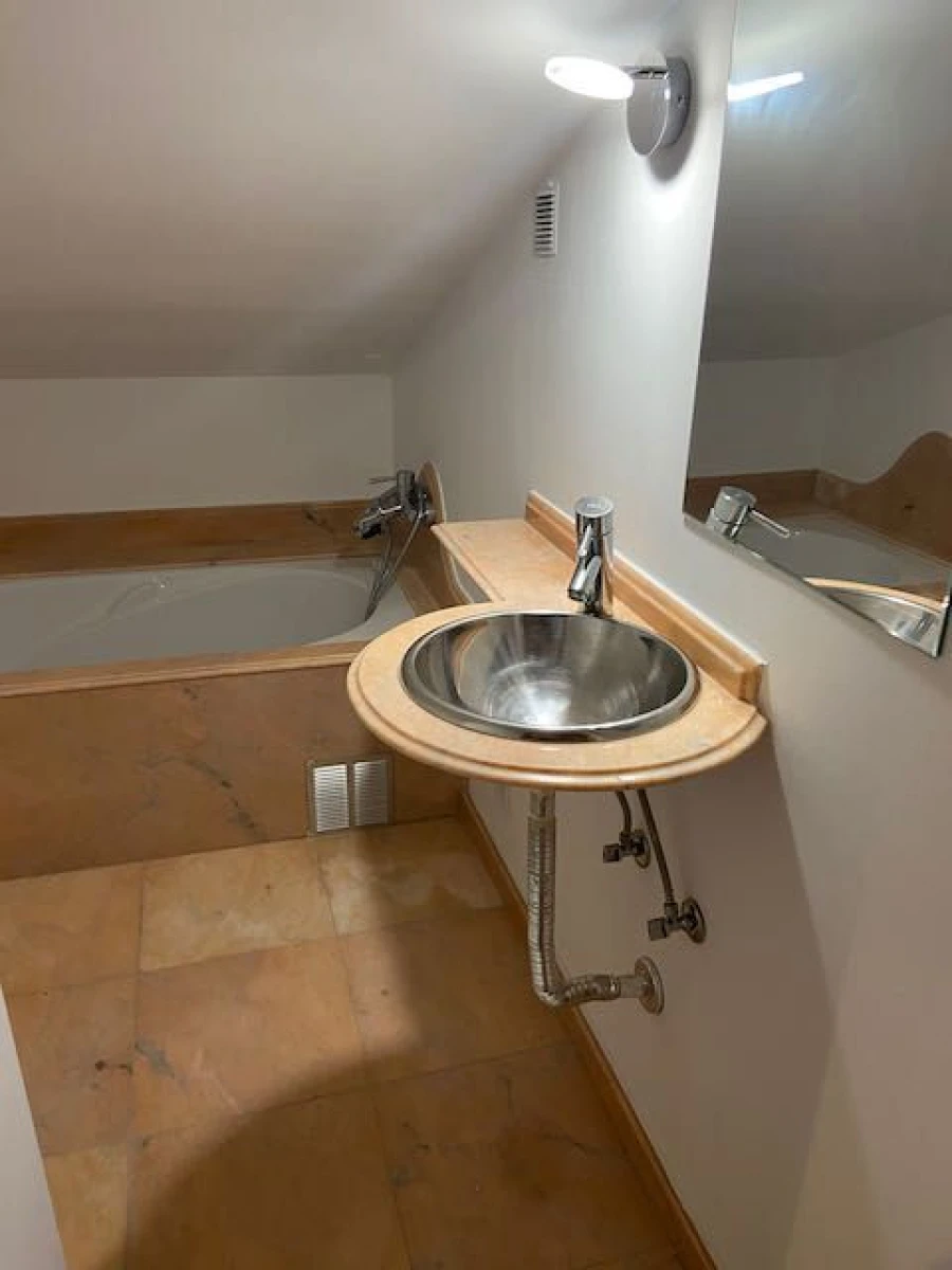 Moradia T4 para Arrendamento em Atalaia Foto 24