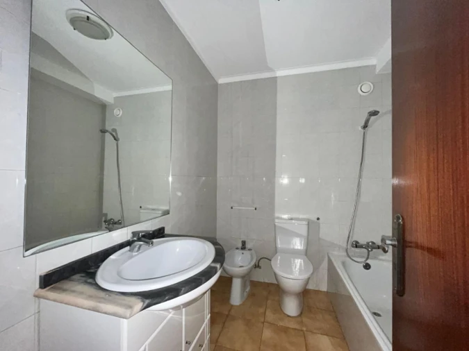 Apartamento T2 para Venda em Maia Foto 22