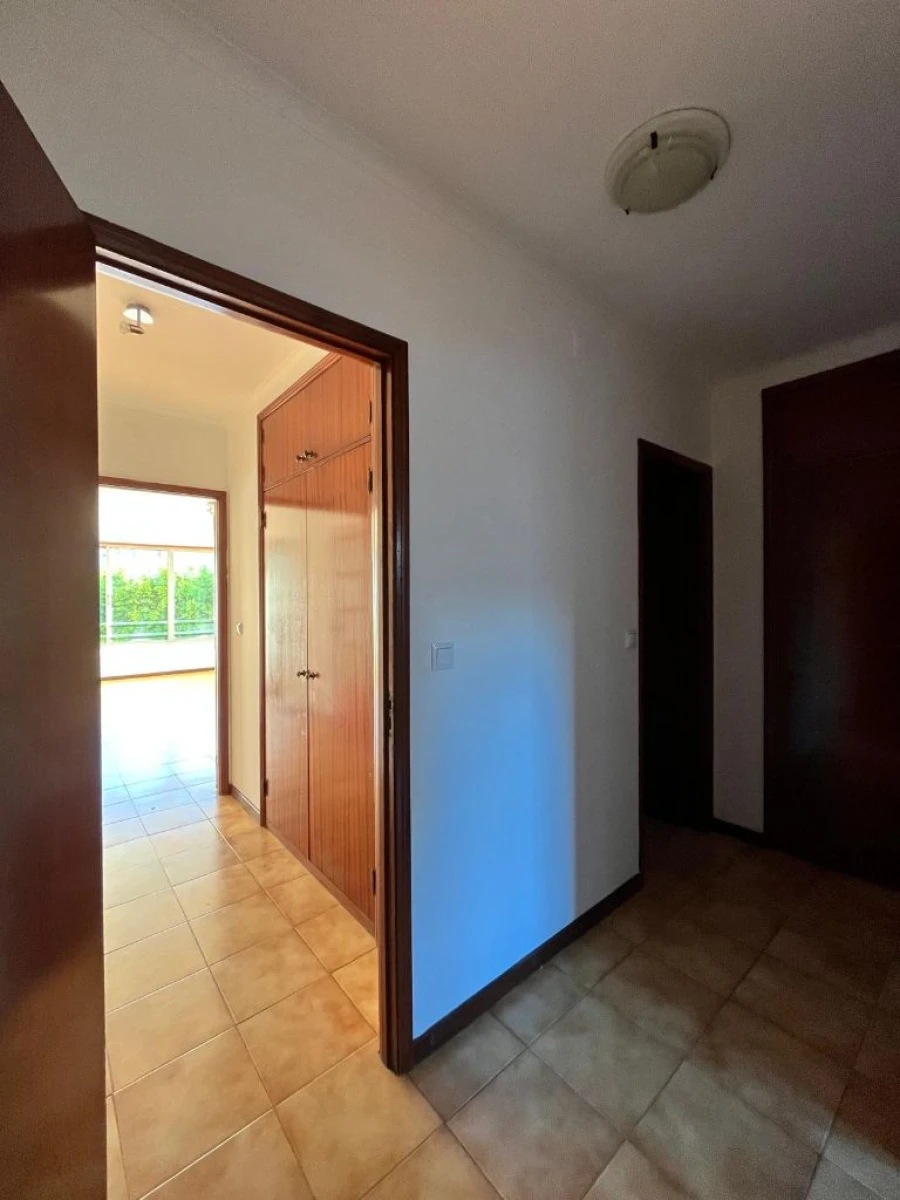 Apartamento T2 para Venda em Maia Foto 17