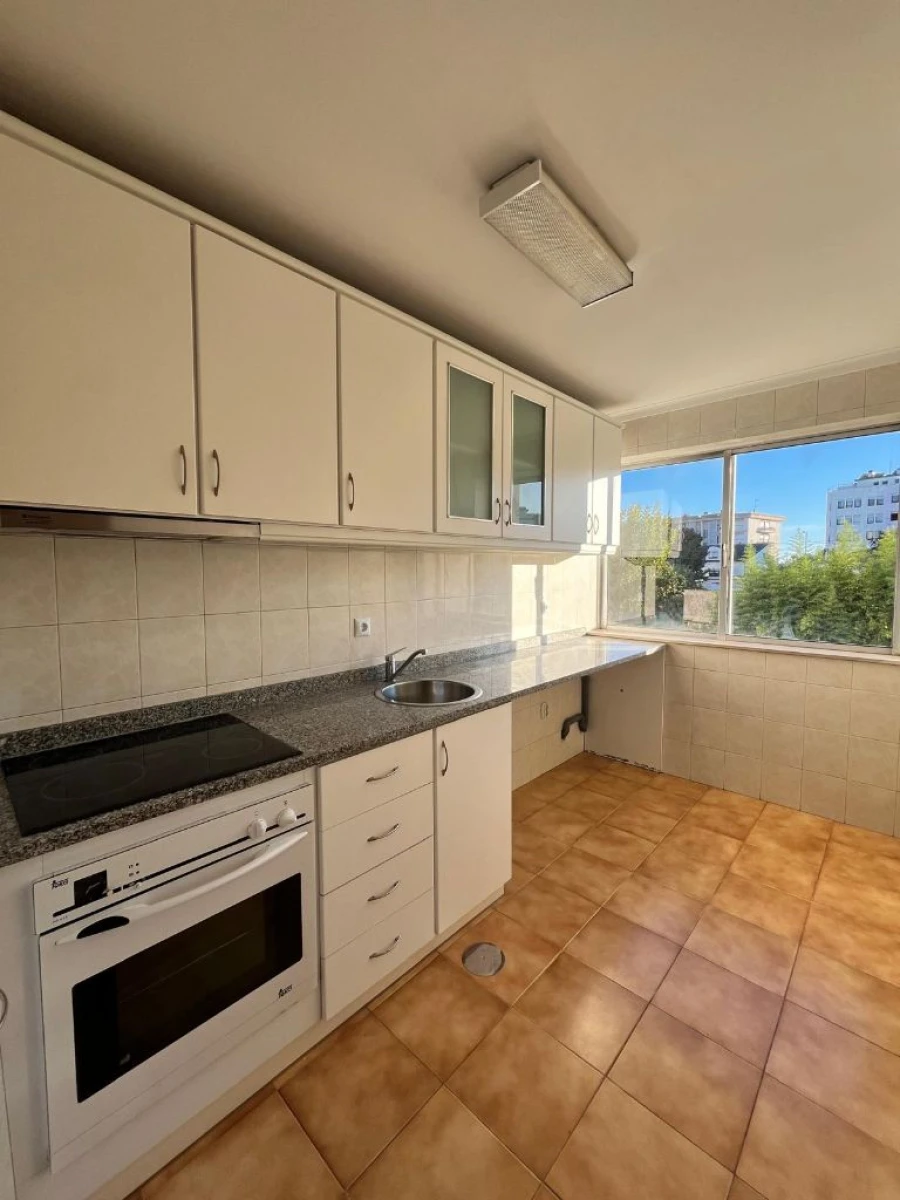 Apartamento T2 para Venda em Maia Foto 13