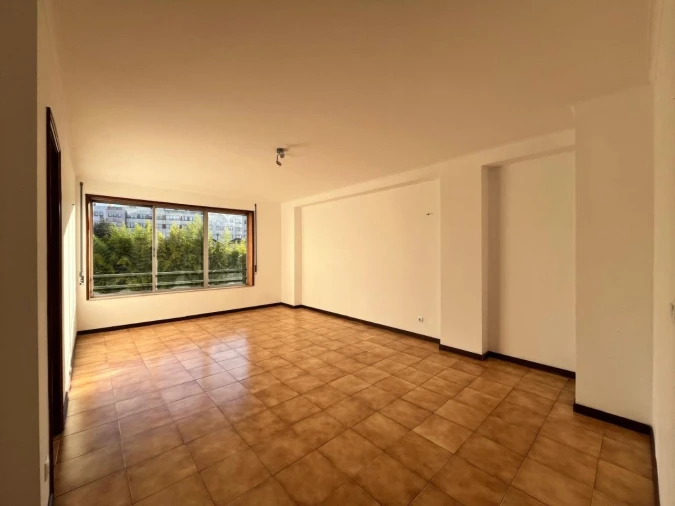 Apartamento T2 para Venda em Maia Foto 1