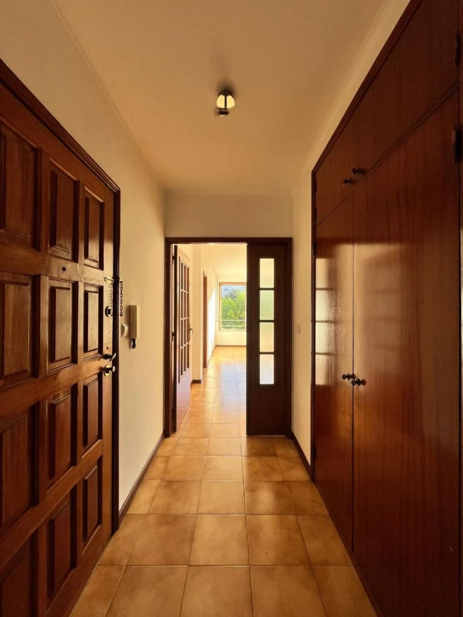 Apartamento T2 para Venda em Maia Foto 5