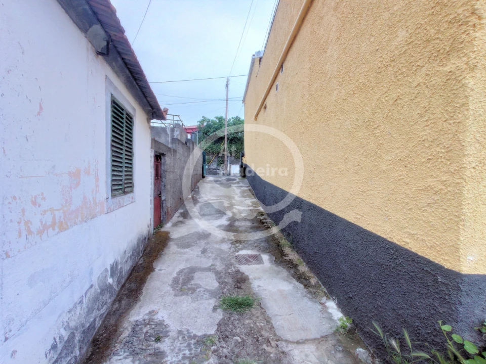 Terreno P/ Prédio para Venda em Funchal Foto 3