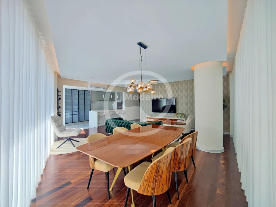 Apartamento T4 para Venda em Funchal Foto 9