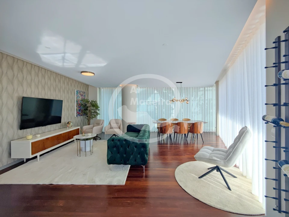 Apartamento T4 para Venda em Funchal Foto 8