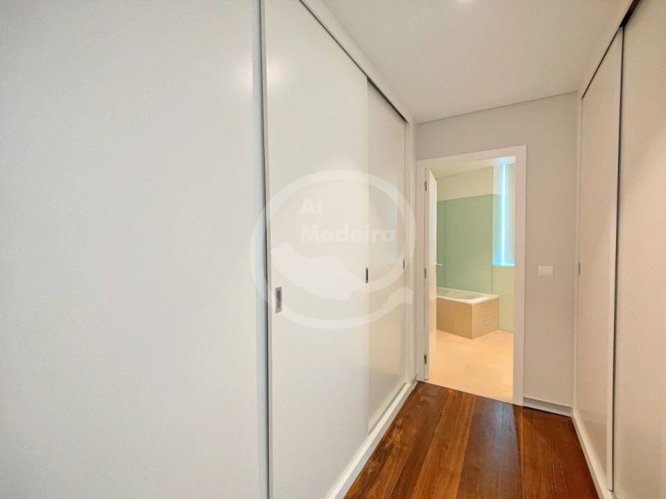 Apartamento T4 para Venda em Funchal Foto 19