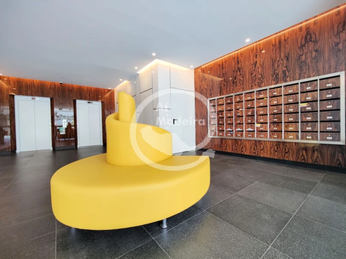 Apartamento T4 para Venda em Funchal Foto 2