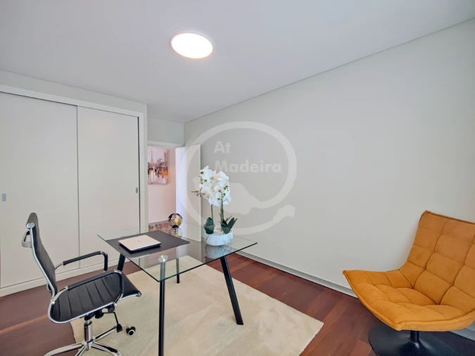 Apartamento T4 para Venda em Funchal Foto 11