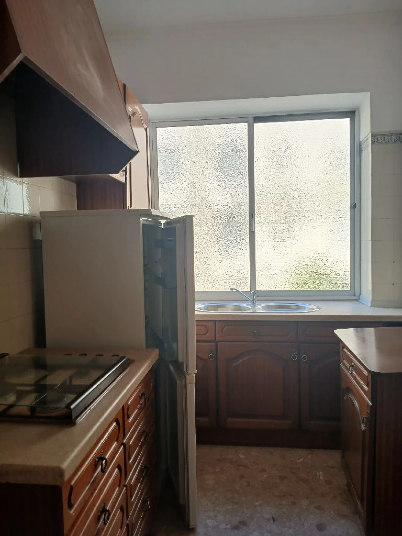 Apartamento T2 para Arrendamento em Benfica Foto 9