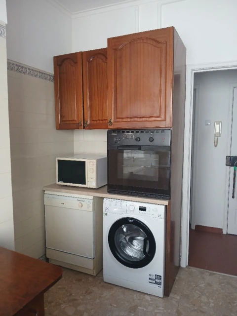 Apartamento T2 para Arrendamento em Benfica
