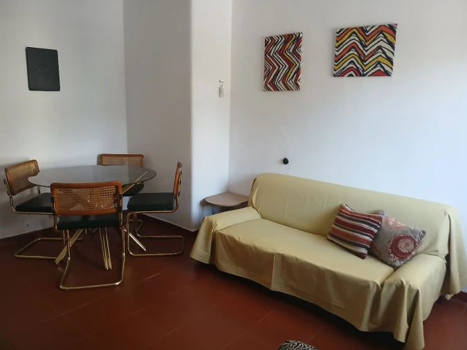 Apartamento T2 para Arrendamento em Benfica Foto 3