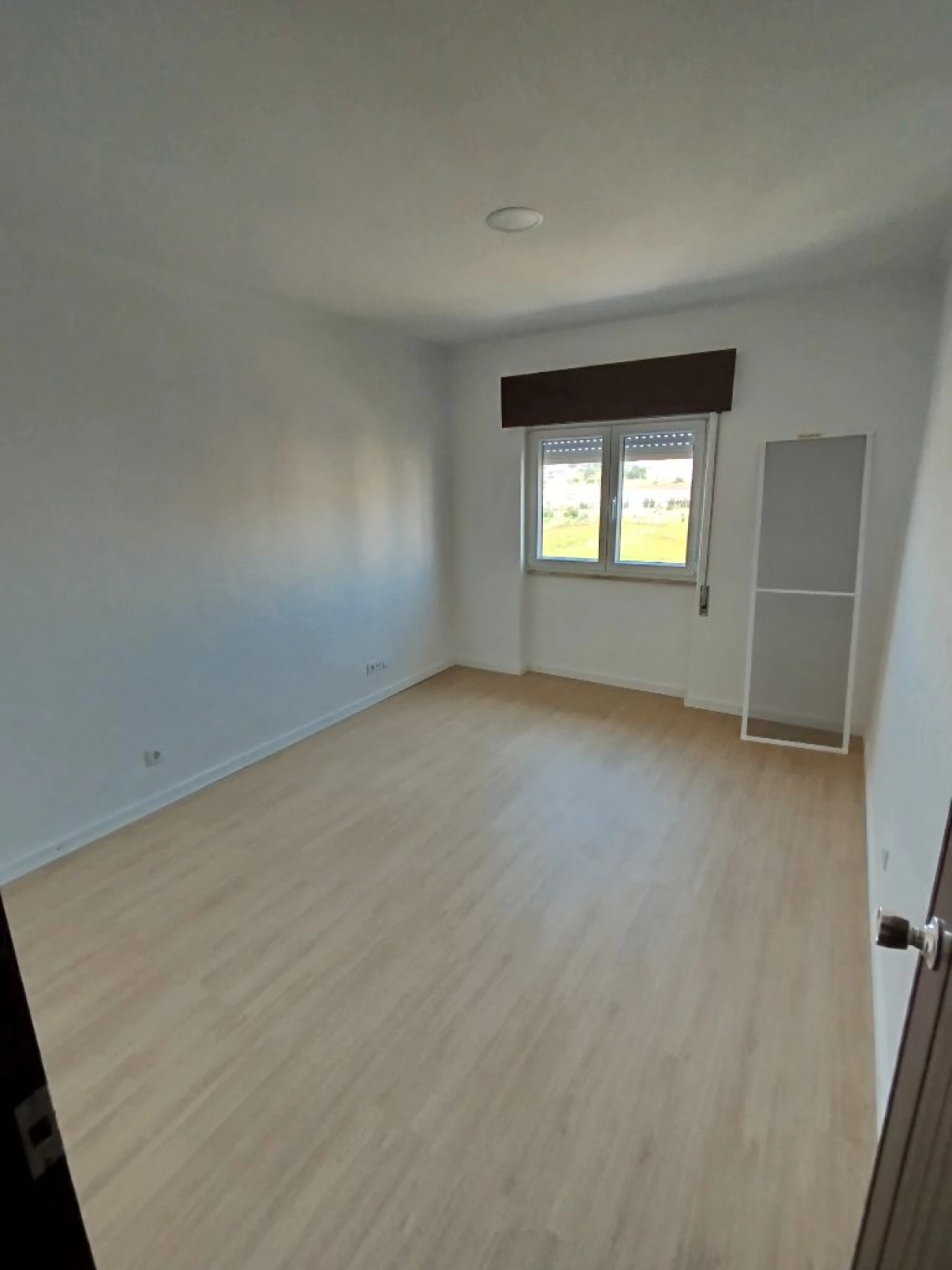 Apartamento T3 para Arrendamento em Setúbal Foto 8