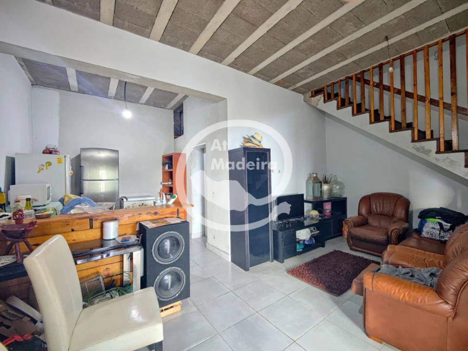 Moradia T2 para Venda em Fajã da Ovelha Foto 7