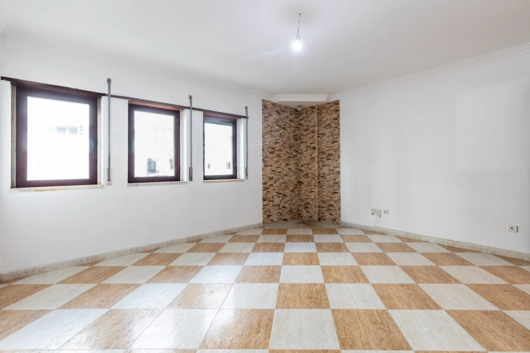 Apartamento T3 para Arrendamento em Algueirão Foto 2