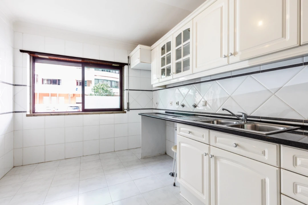 Apartamento T3 para Arrendamento em Algueirão Foto 10