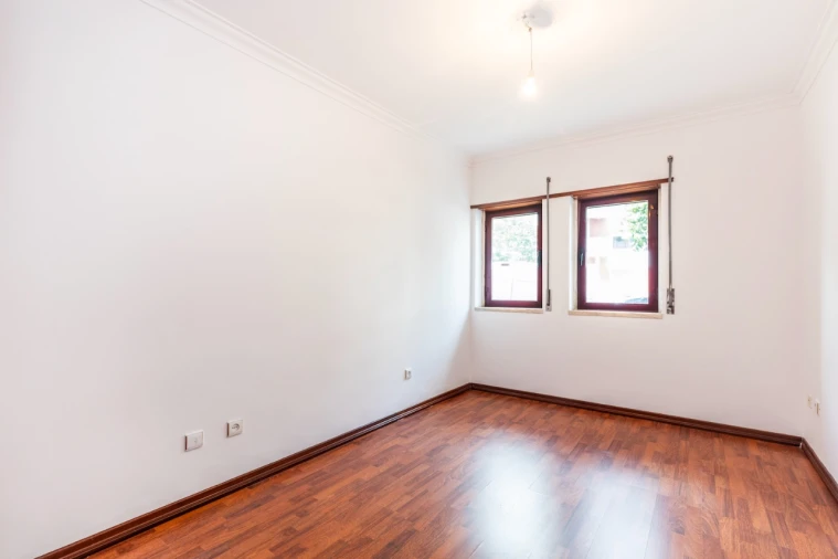 Apartamento T3 para Arrendamento em Algueirão Foto 6