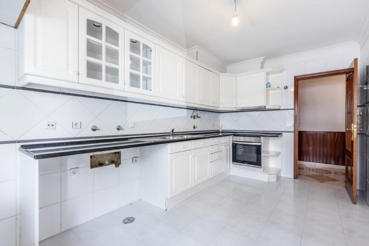 Apartamento T3 para Arrendamento em Algueirão Foto 11