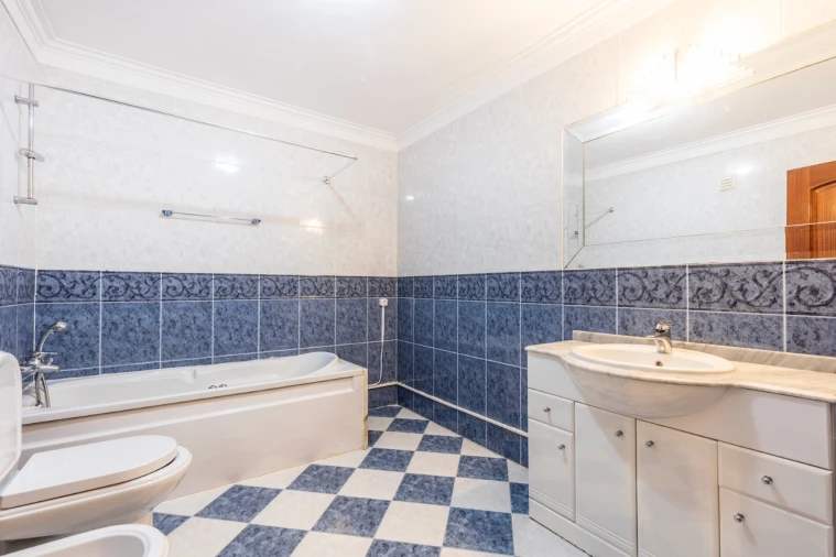 Apartamento T3 para Arrendamento em Algueirão Foto 15