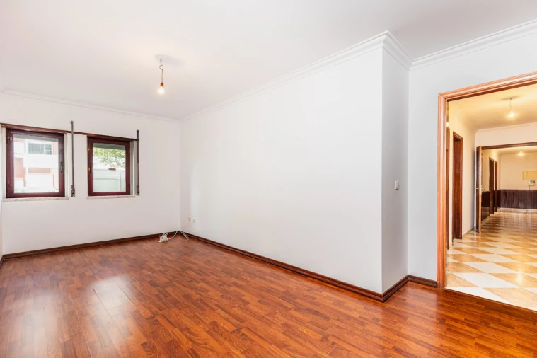 Apartamento T3 para Arrendamento em Algueirão Foto 16